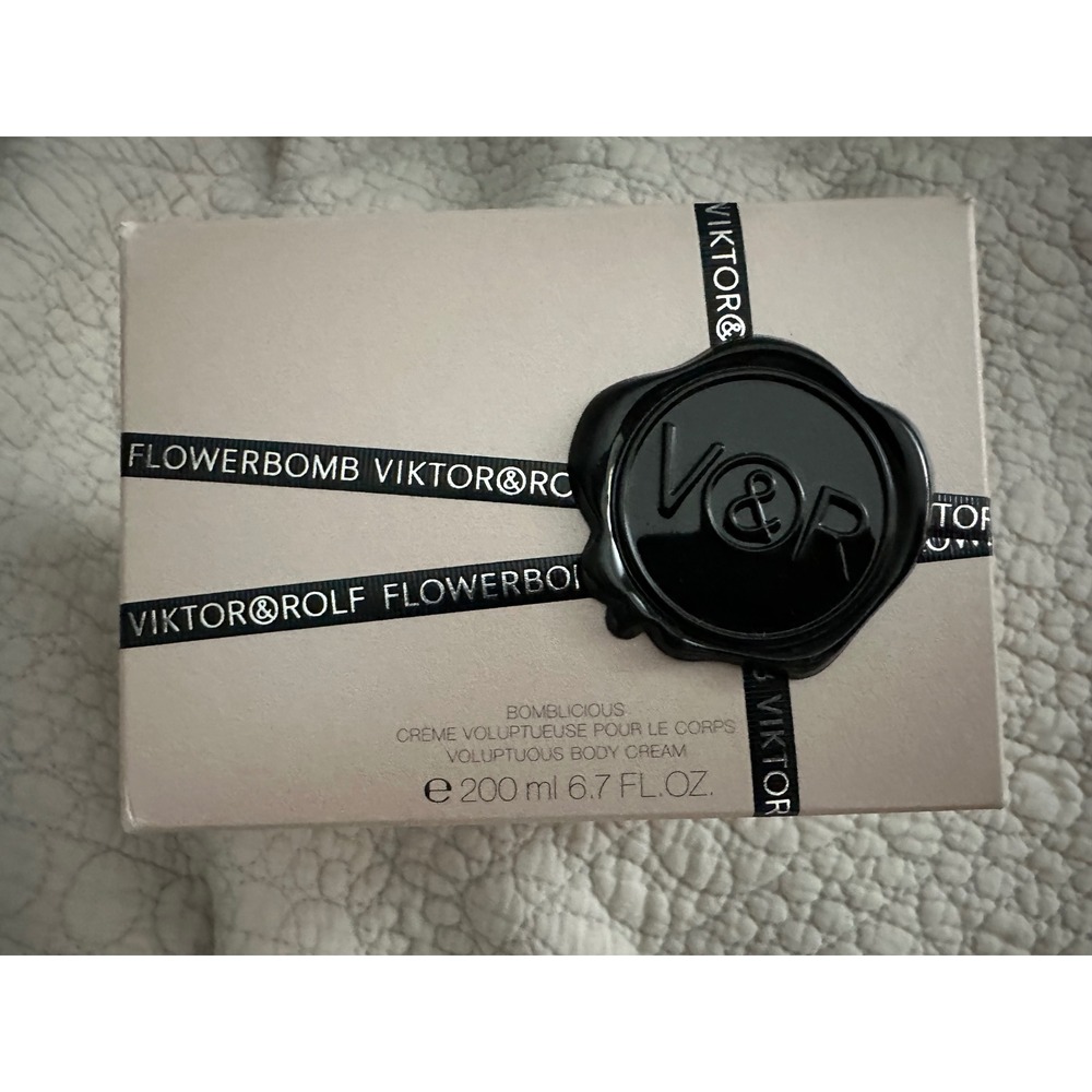 Viktor & Rolf Flowerbomb "Bomblicious" Body Cream 6.7 fl oz (New in Box)